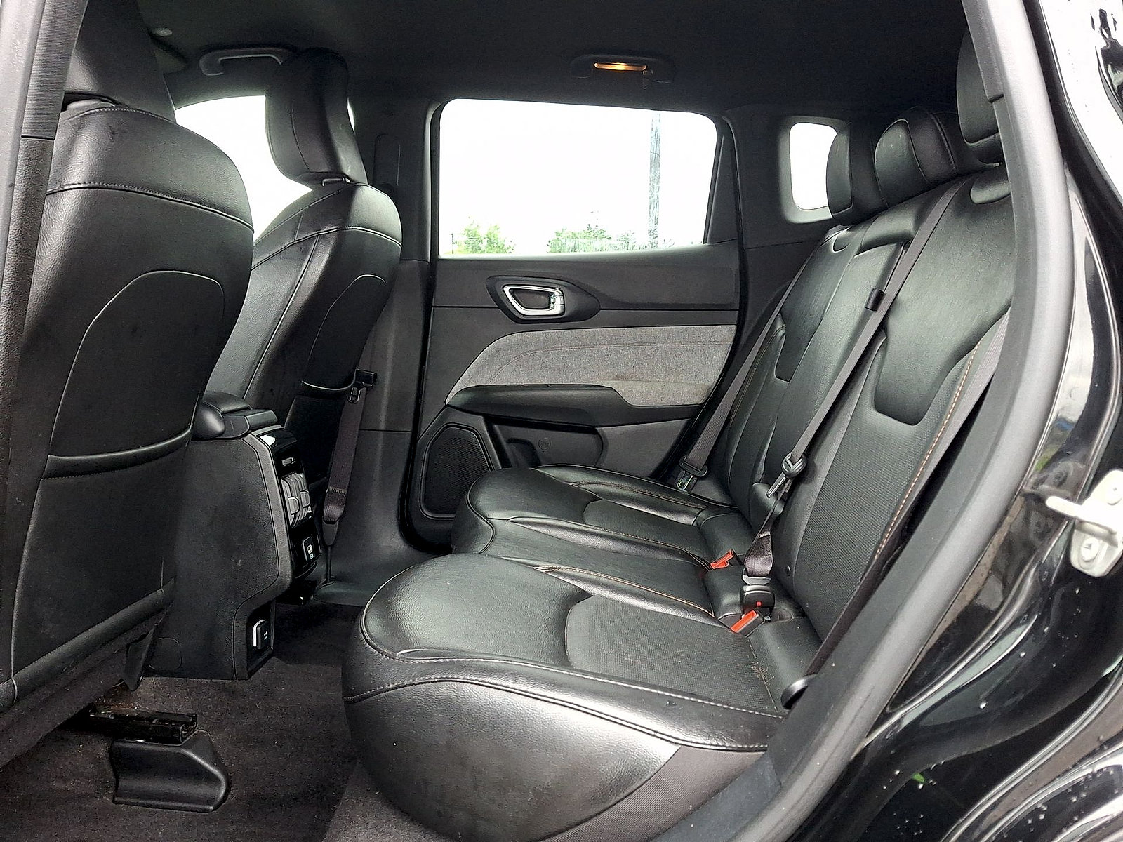 Used 2023 Jeep Compass Latitude AWD/4WD image 20