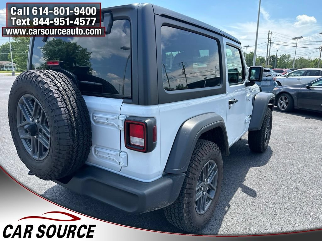 Used 2024 Jeep Wrangler Sport AWD/4WD image 5