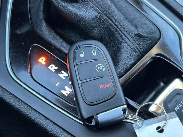 Used 2021 Jeep Cherokee Latitude Plus image 47