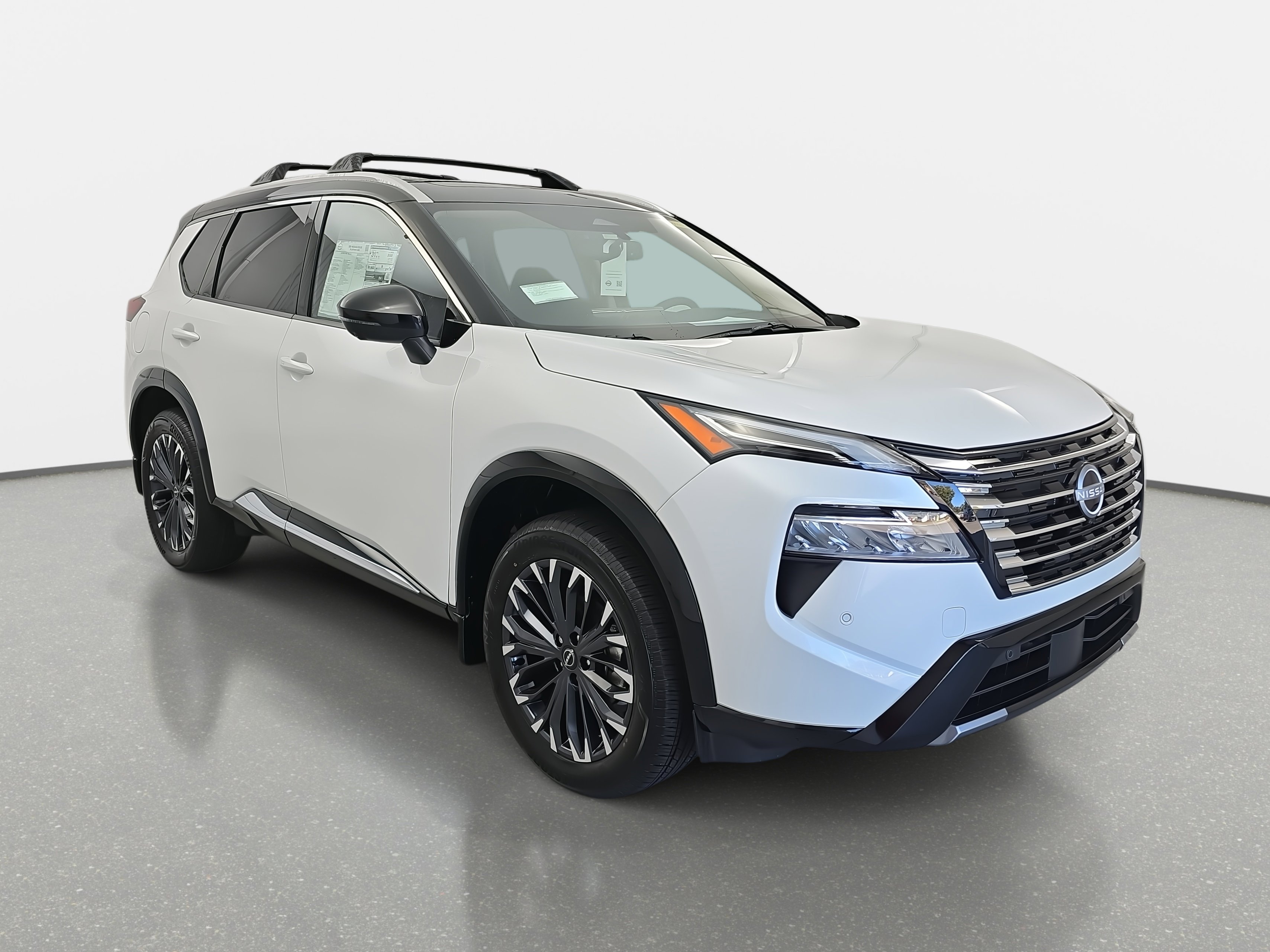 New 2026 Nissan Rogue Platinum image 3
