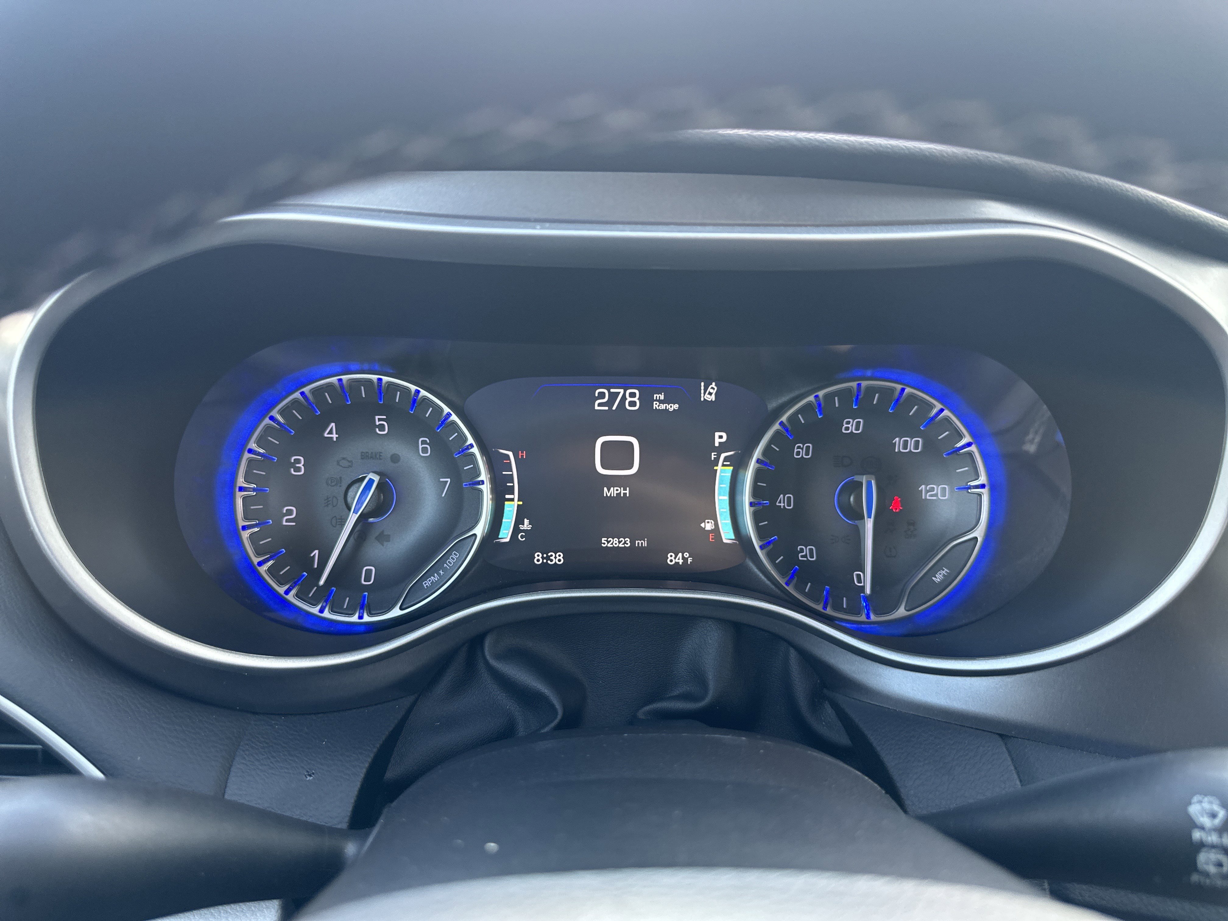 Used 2023 Chrysler Pacifica Touring-L image 21