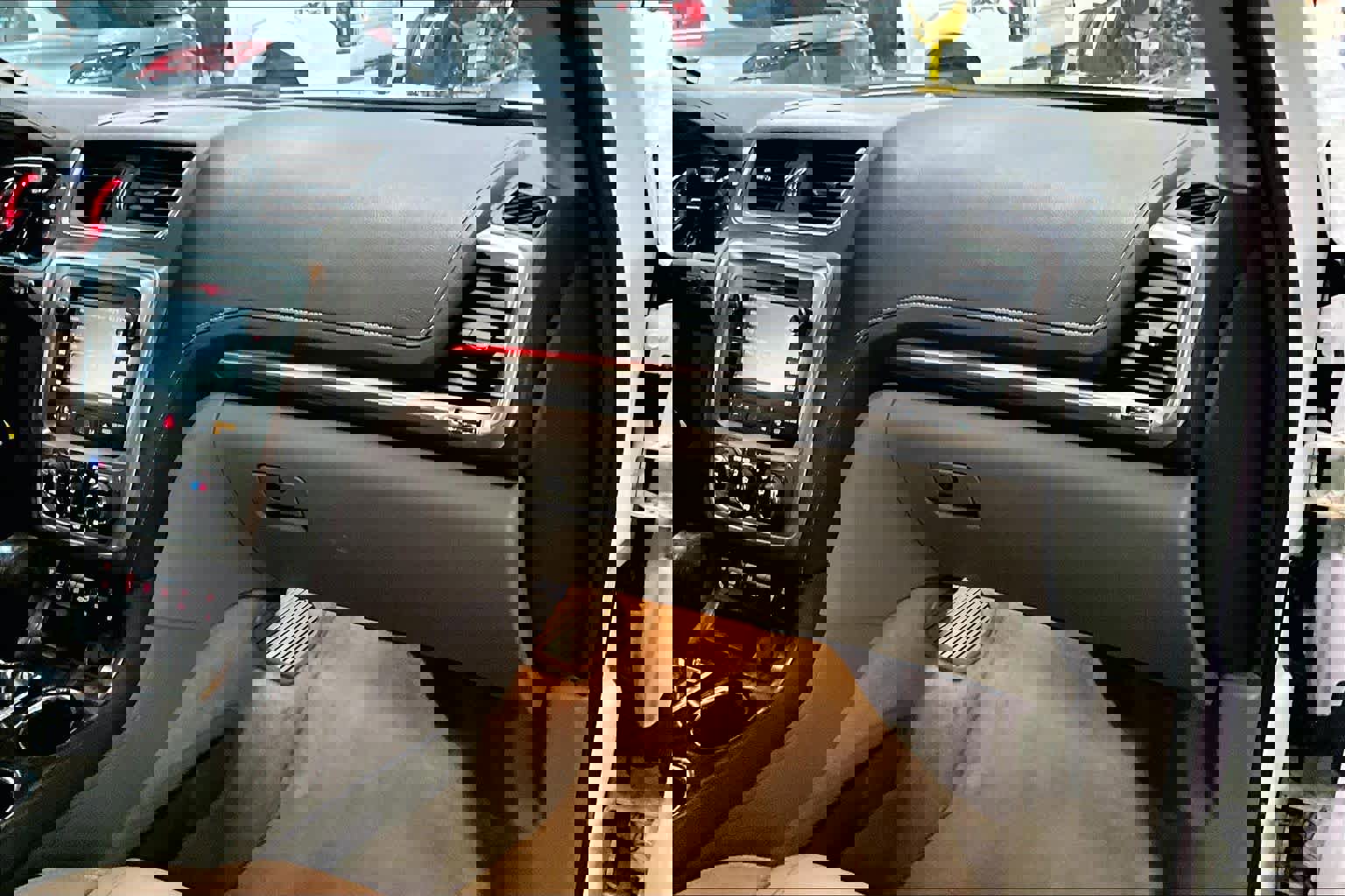 Used 2014 GMC Acadia Denali image 19