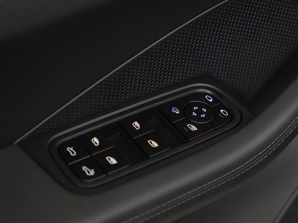 New 2025 Porsche Macan Turbo Electric image 24