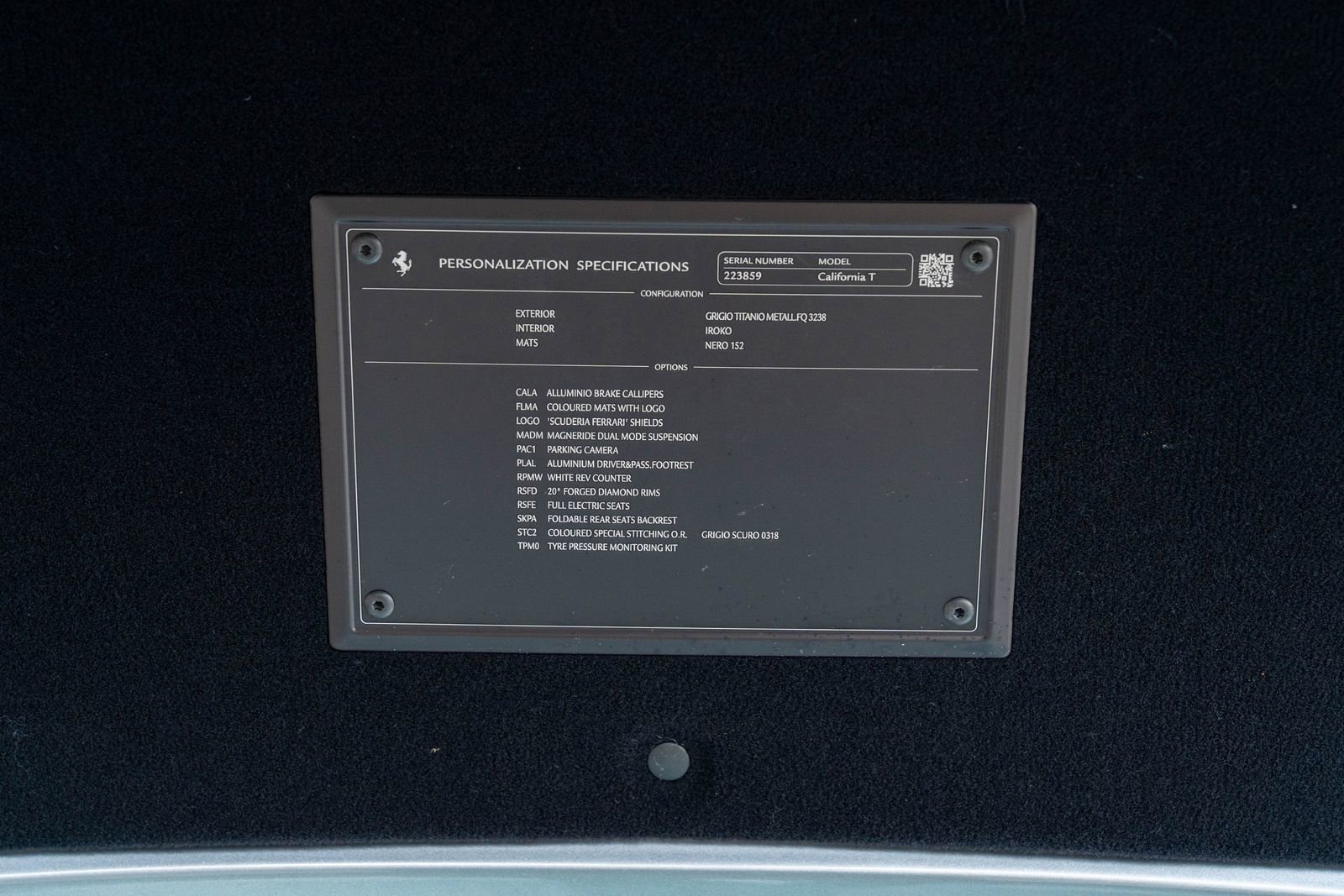 Used 2017 Ferrari California T image 14