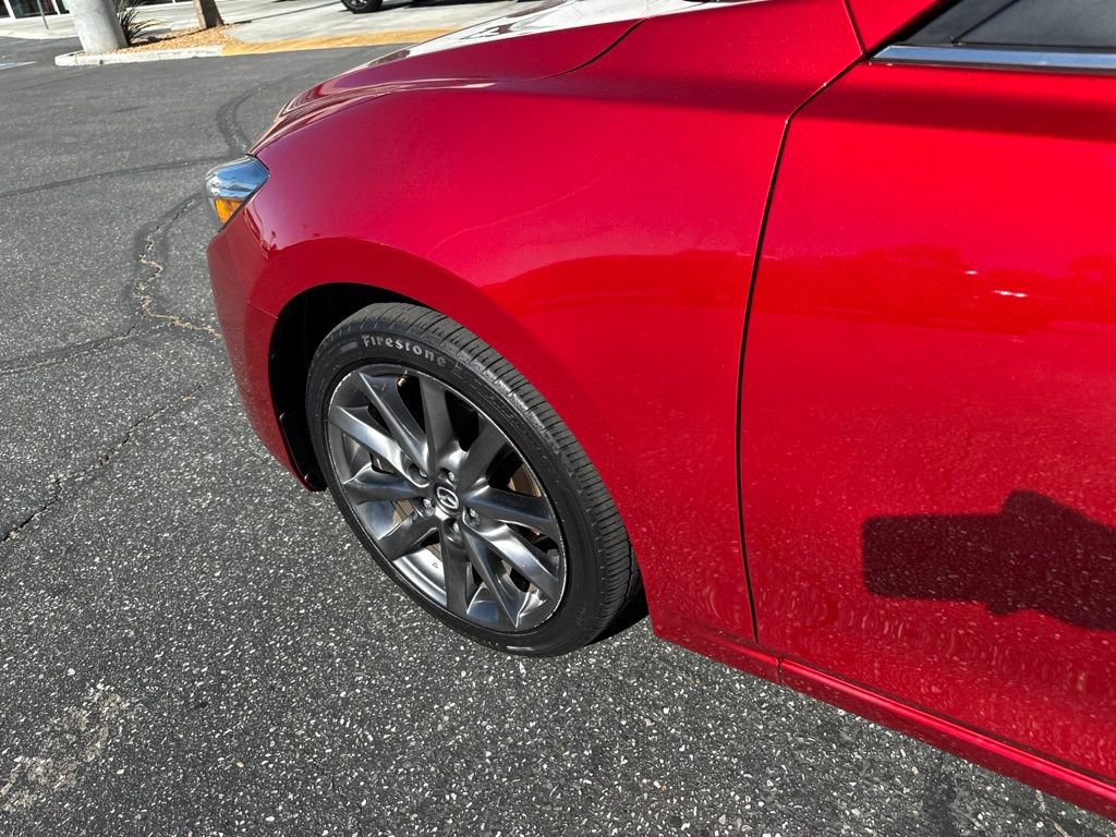 Used 2018 MAZDA MAZDA3 Grand Touring w/ Premium Equipment Package FWD image 10