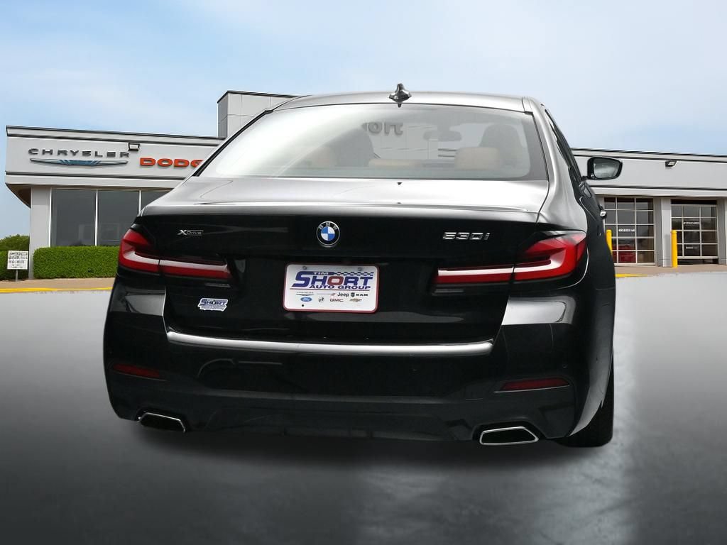 Used 2023 BMW 530i xDrive w/ M Sport Package AWD/4WD image 4