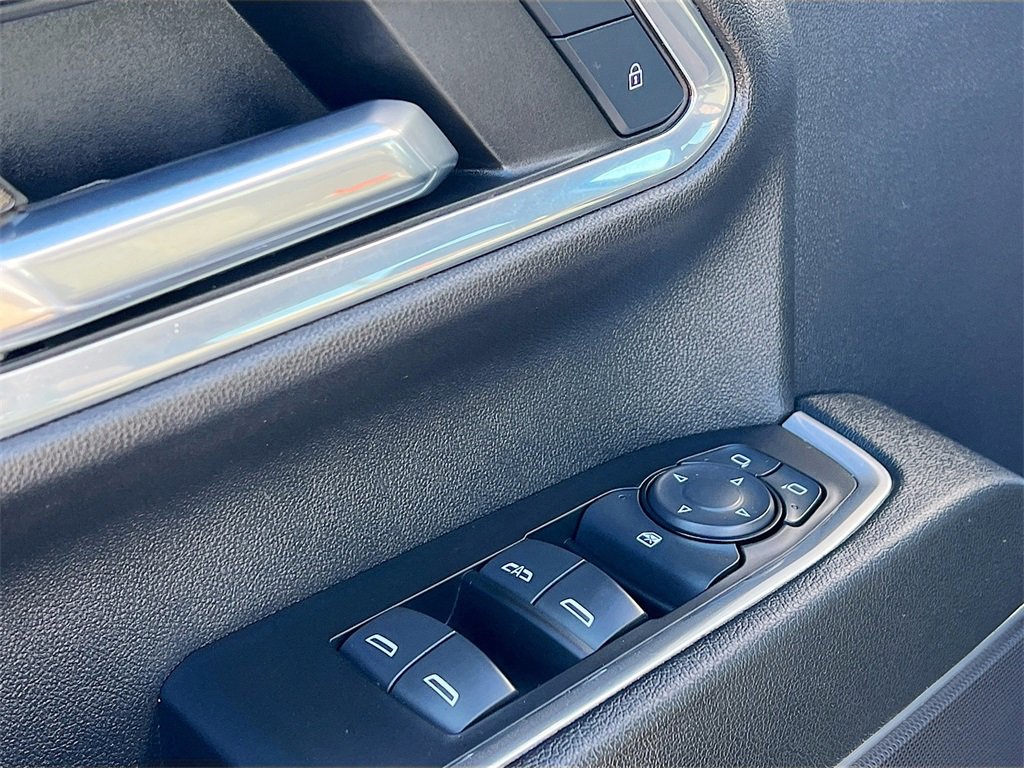 Used 2024 Chevrolet Silverado 2500 LT image 17