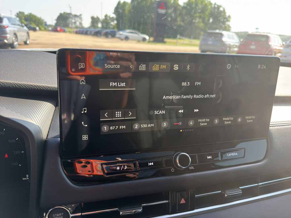 New 2026 Mitsubishi Outlander SEL FWD image 18