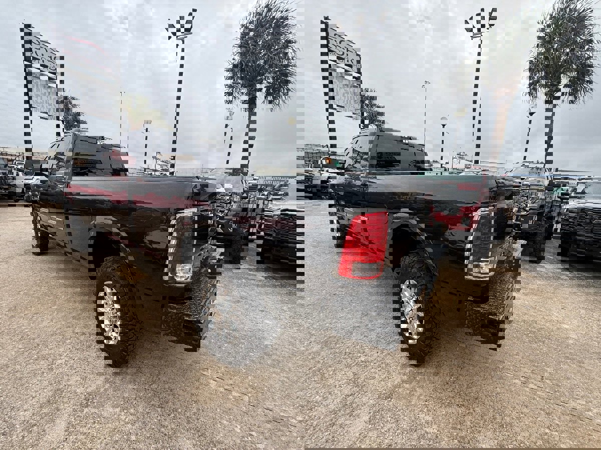 Used 2018 RAM 3500 Laramie Longhorn w/ Longhorn Southfork Package image 8