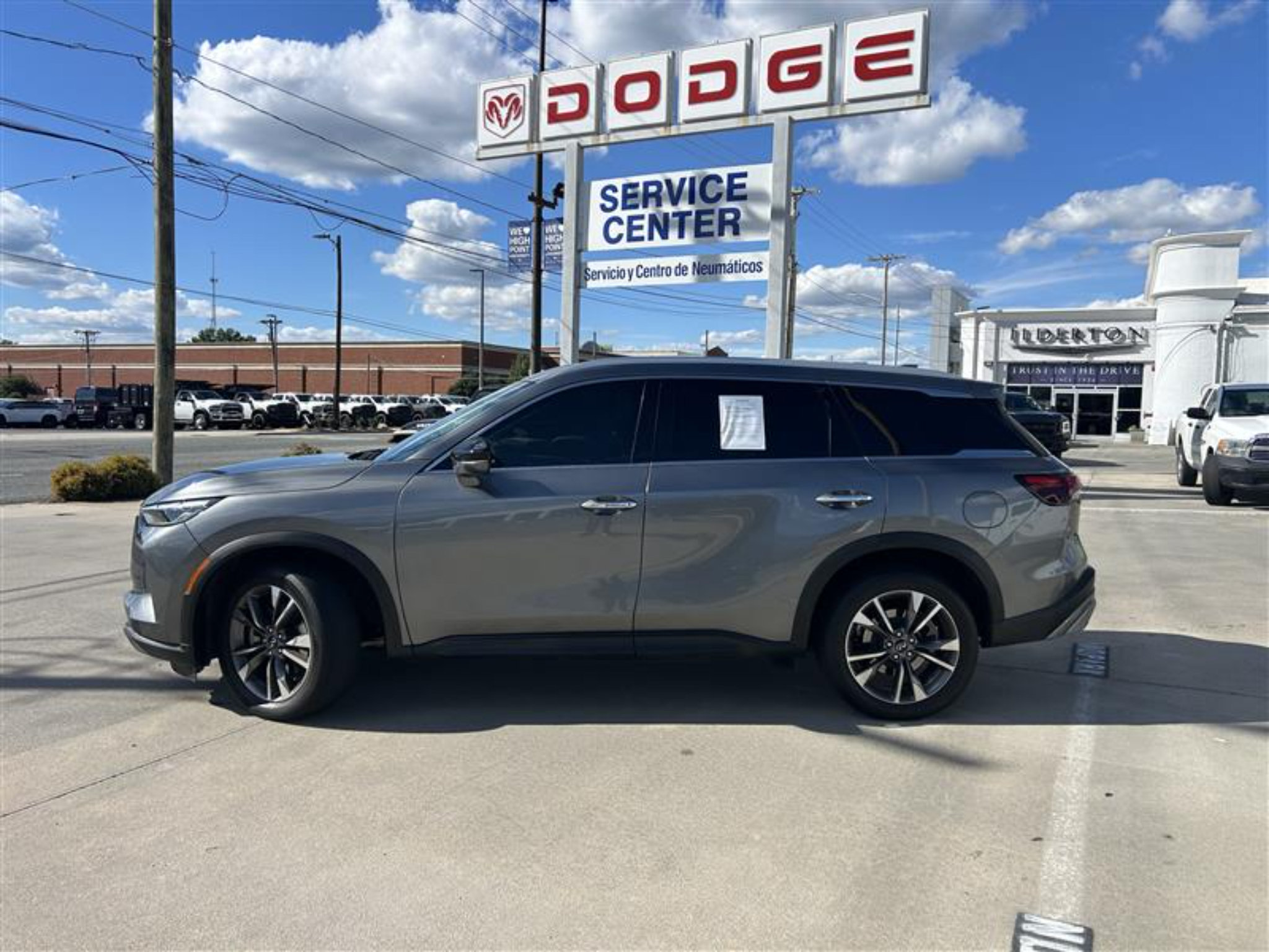 Used 2022 INFINITI QX60 Luxe AWD/4WD image 5
