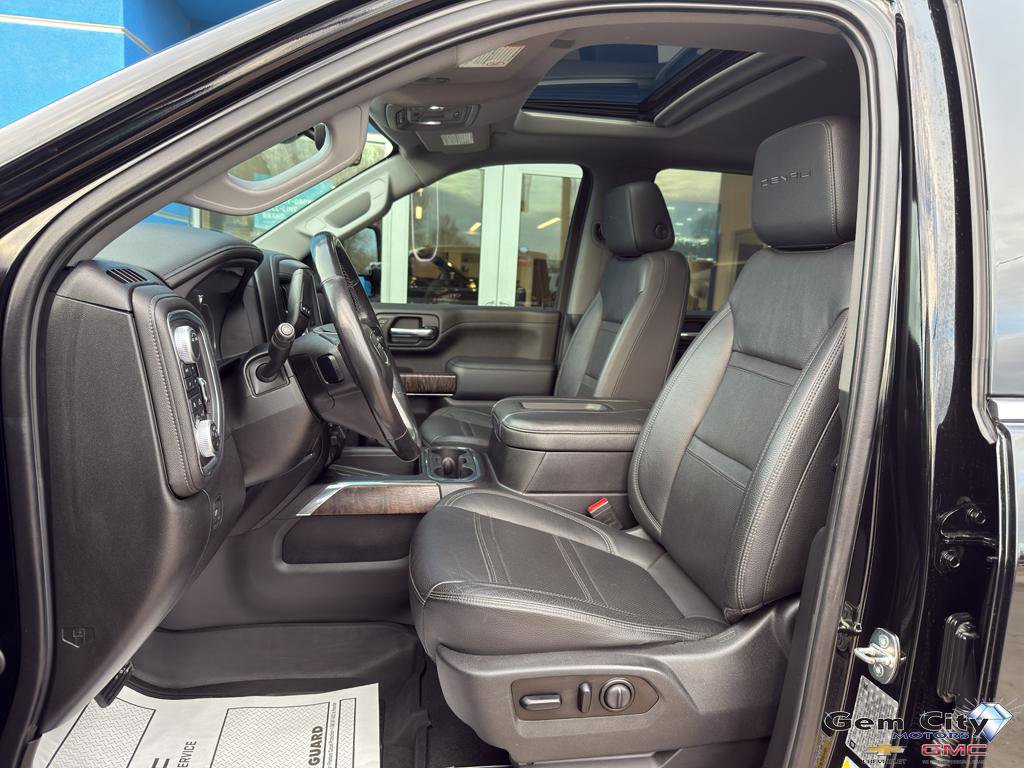 Used 2020 GMC Sierra 2500 Denali w/ Denali Ultimate Package image 14