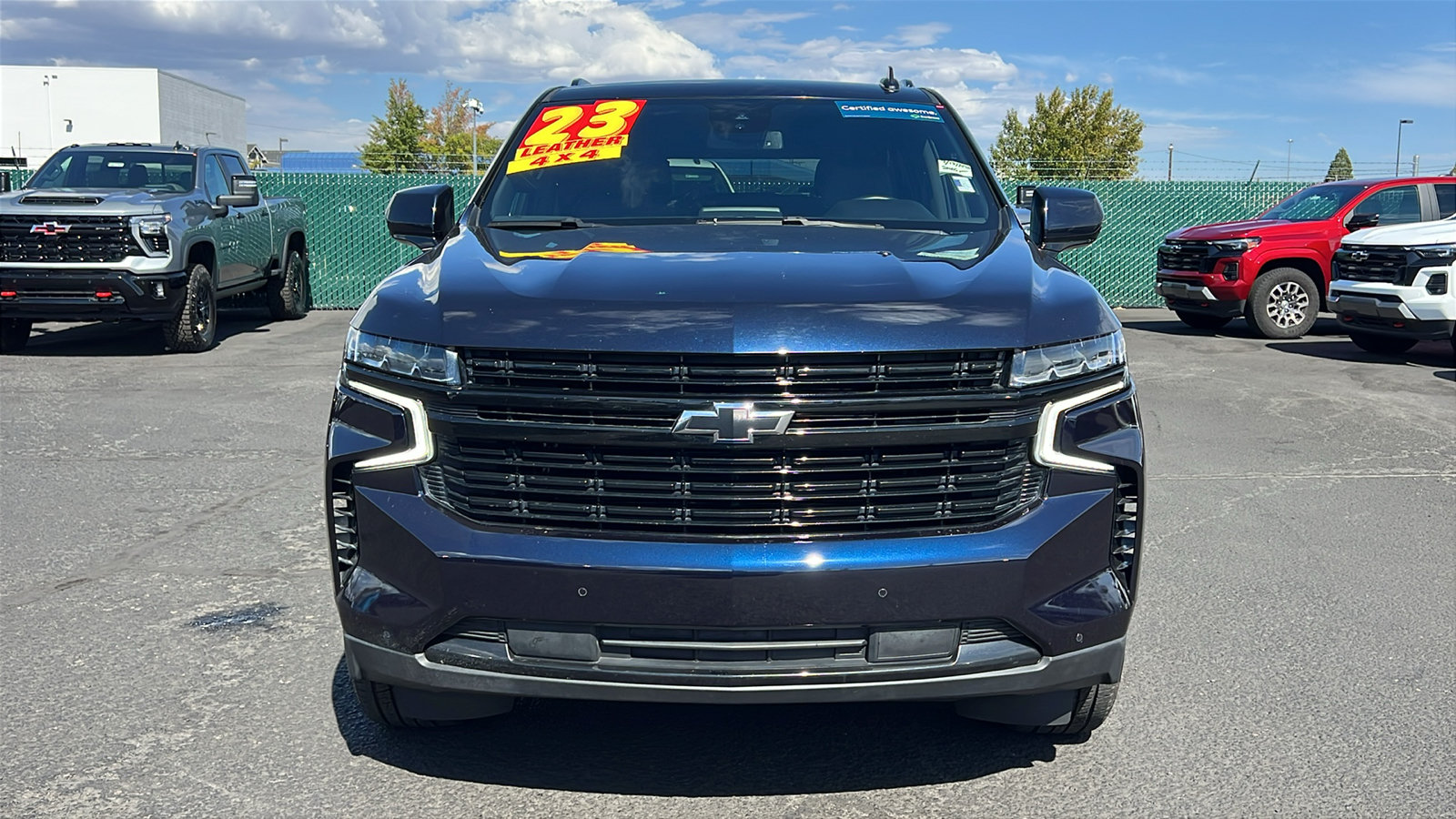 Certified 2023 Chevrolet Suburban RST AWD/4WD image 2