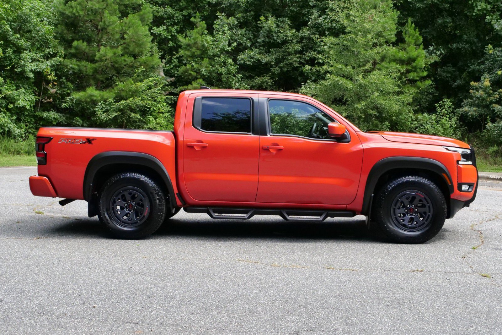 Used 2025 Nissan Frontier Pro-X RWD image 46