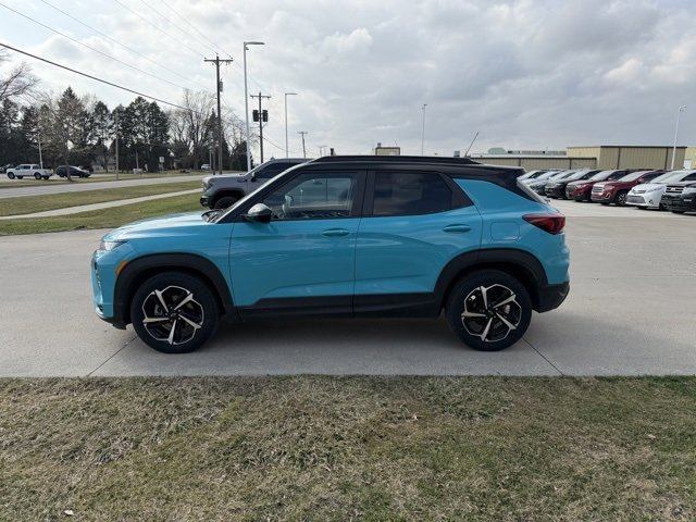 Used 2021 Chevrolet TrailBlazer RS w/ Technology Package image 2