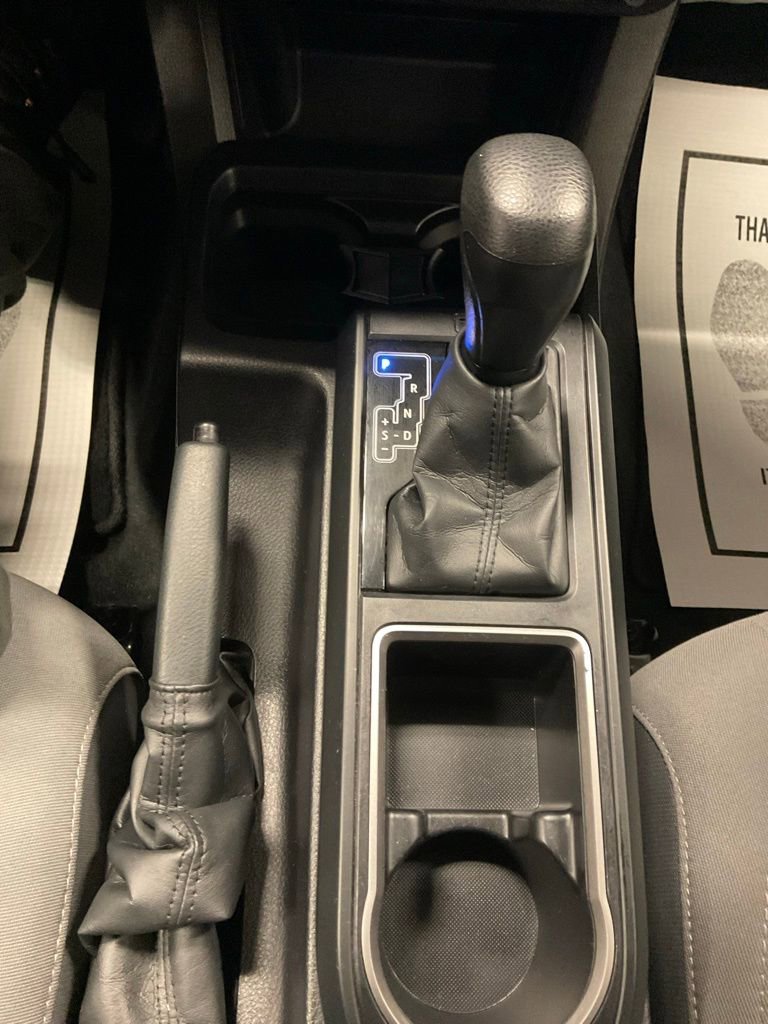 Used 2022 Toyota Tacoma SR AWD/4WD image 27