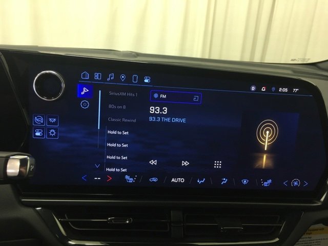 Used 2024 Chevrolet Equinox EV RS image 22