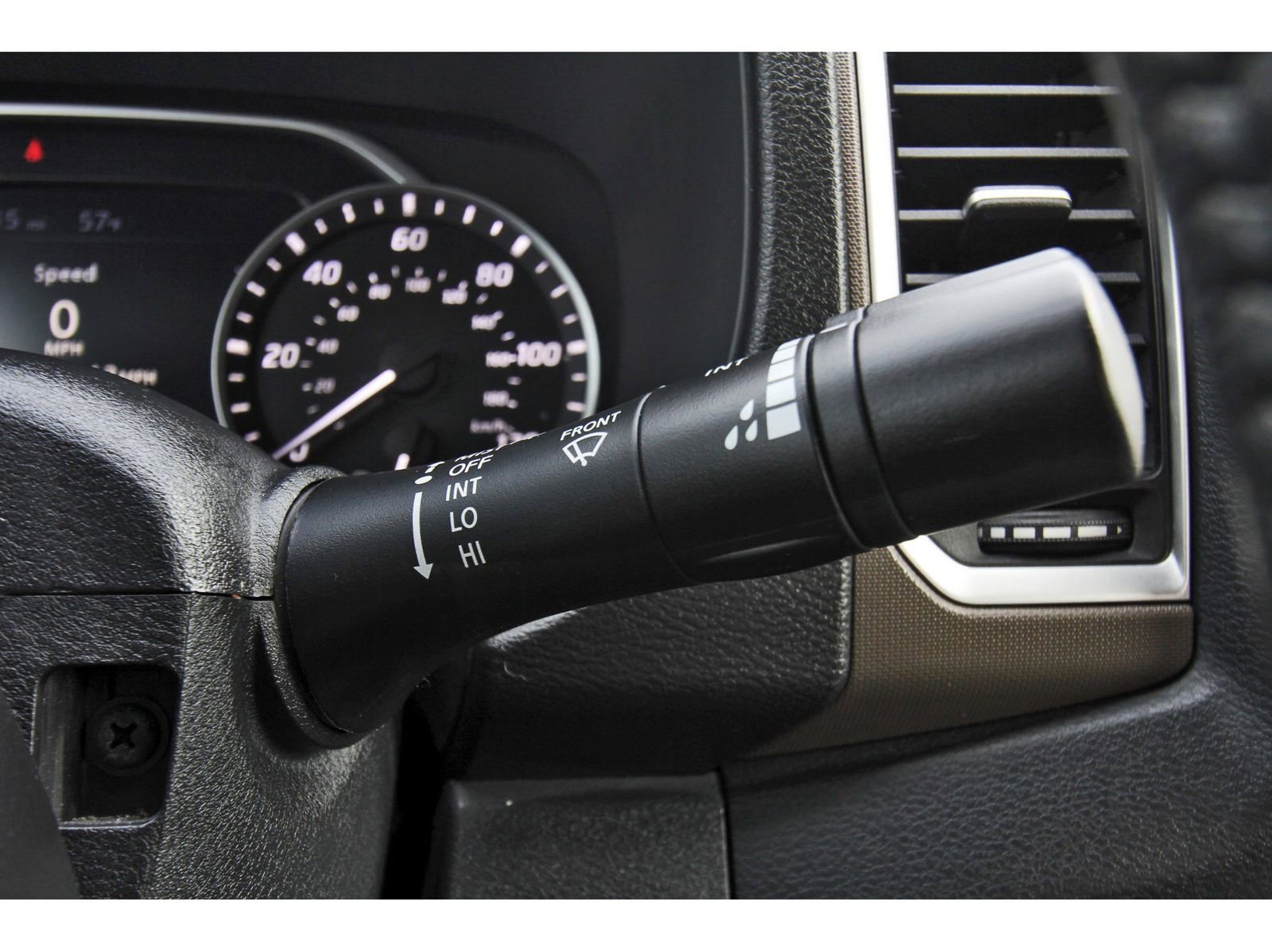 Used 2022 Nissan Frontier SV image 21