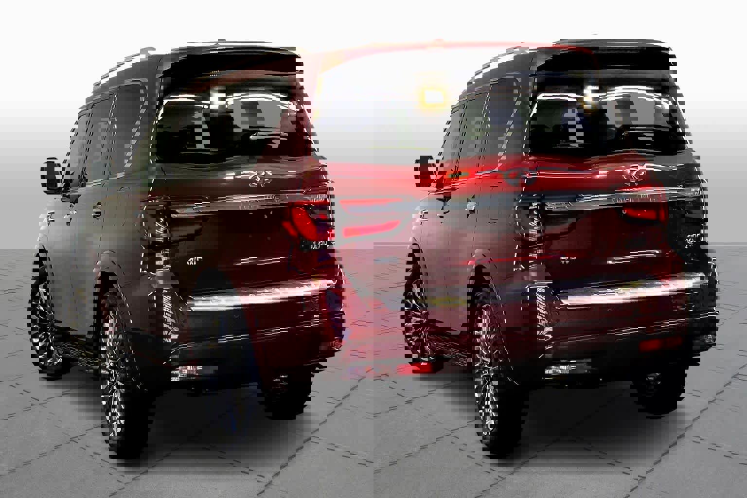 Used 2021 INFINITI QX80 Sensory w/ Cargo Package image 12