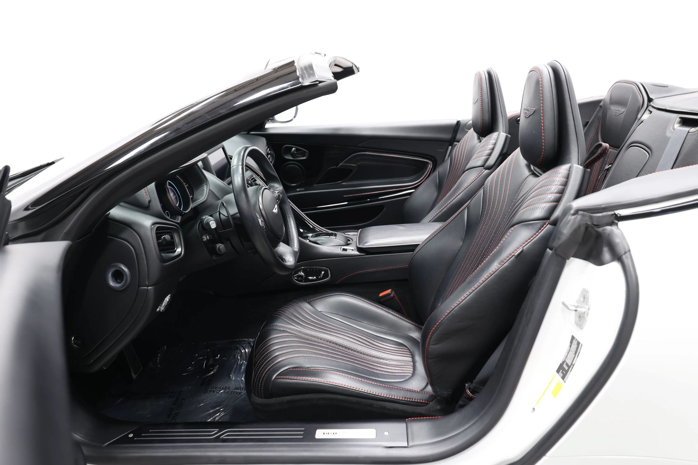 Used 2019 Aston Martin DB11 Volante RWD image 17