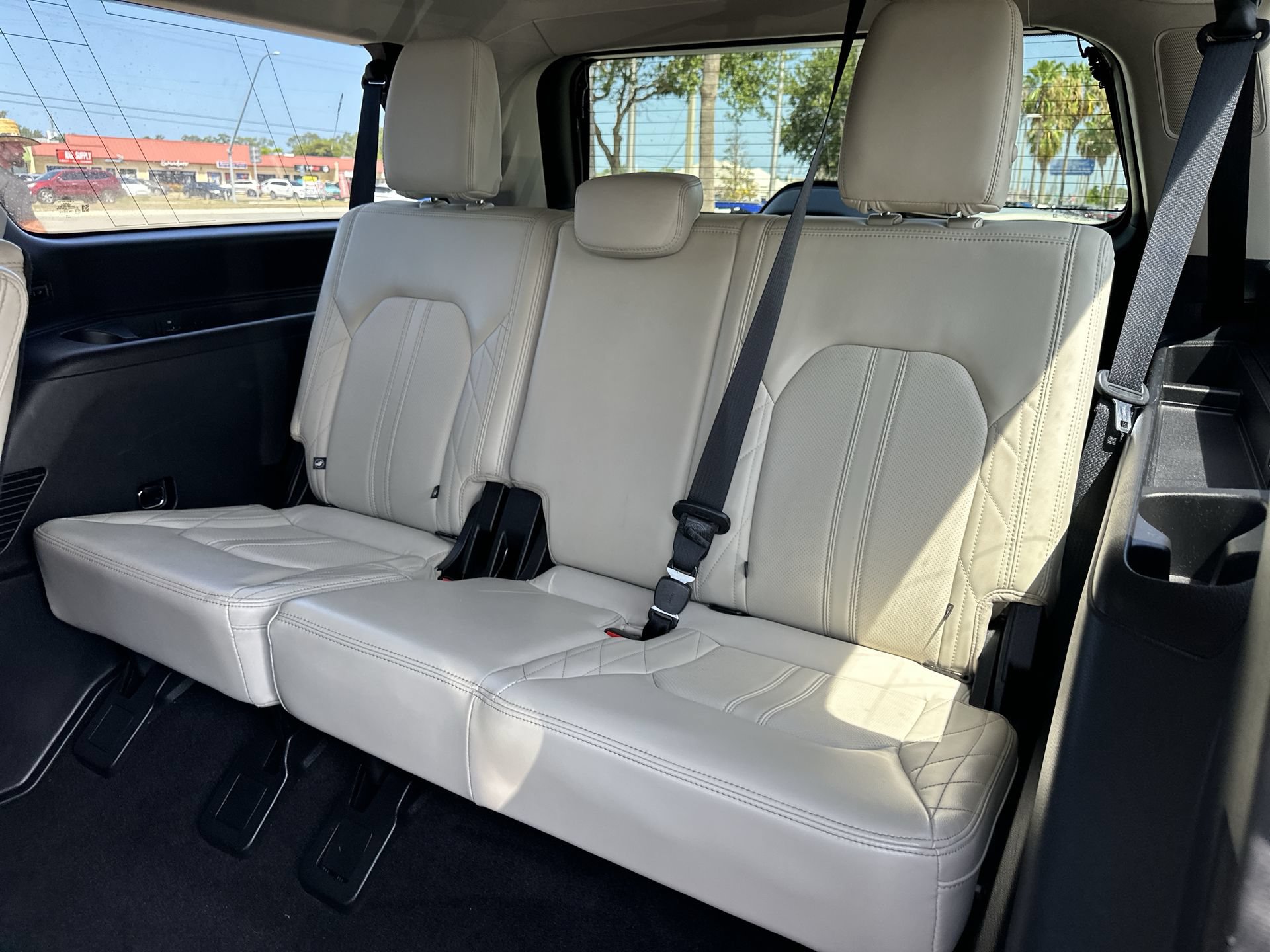 Used 2019 Ford Expedition Max Platinum AWD/4WD image 22