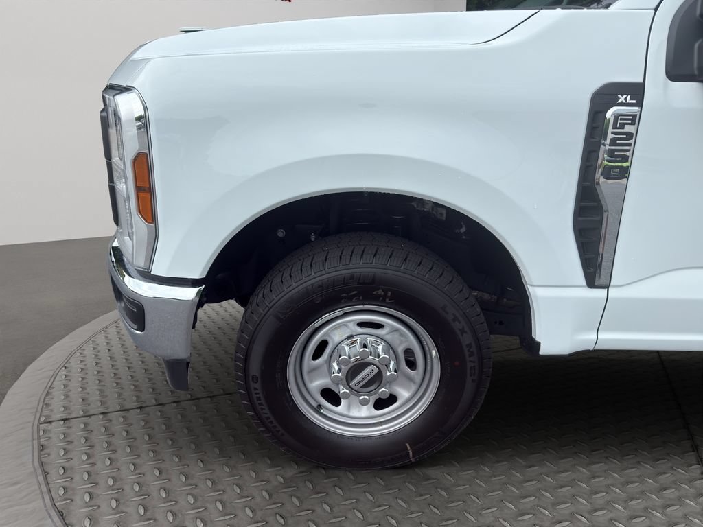 Used 2025 Ford F250 XL w/ 360-Degree Camera Package RWD image 13