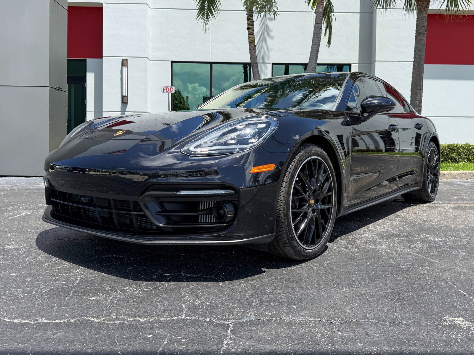 Used 2023 Porsche Panamera Platinum Edition RWD image 10