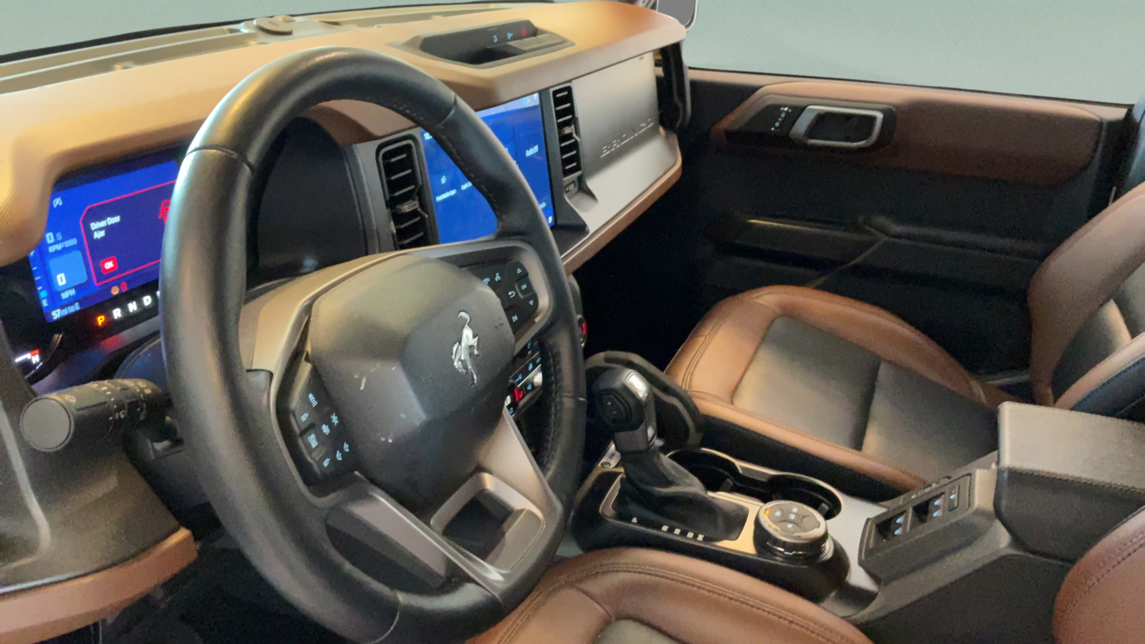 Used 2024 Ford Bronco Outer Banks AWD/4WD image 24