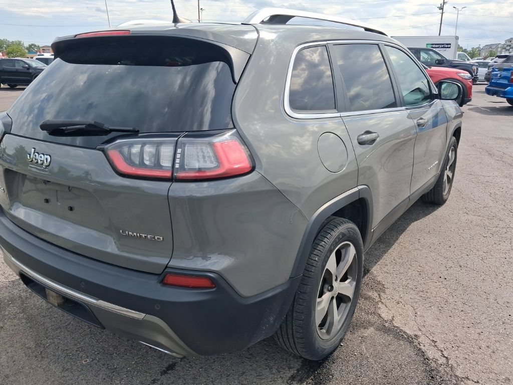 Used 2019 Jeep Cherokee Limited AWD/4WD image 5