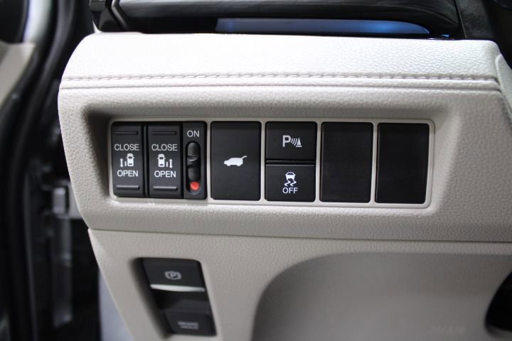 Used 2025 Honda Odyssey Elite image 43