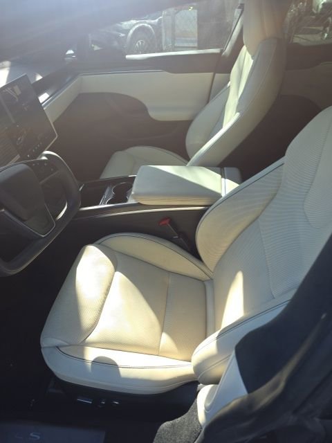 Used 2021 Tesla Model S Plaid image 13