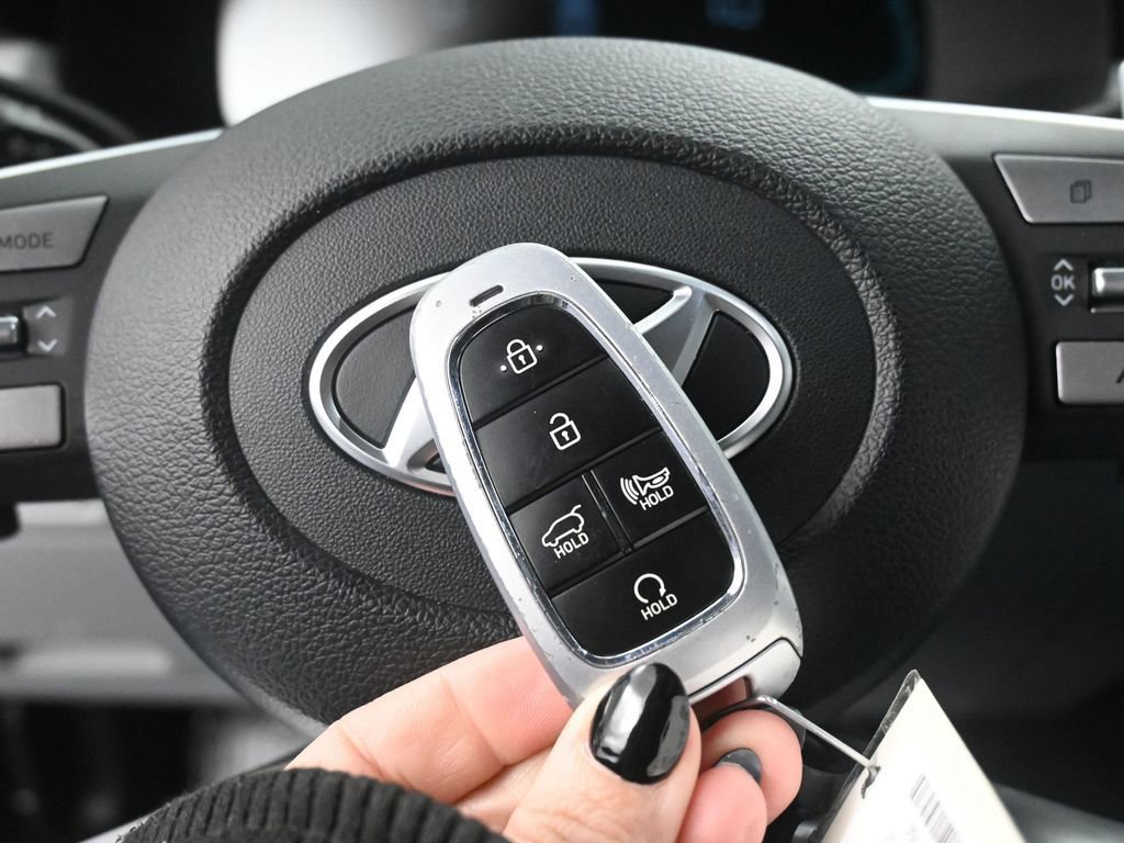 Used 2024 Hyundai Palisade SEL image 32