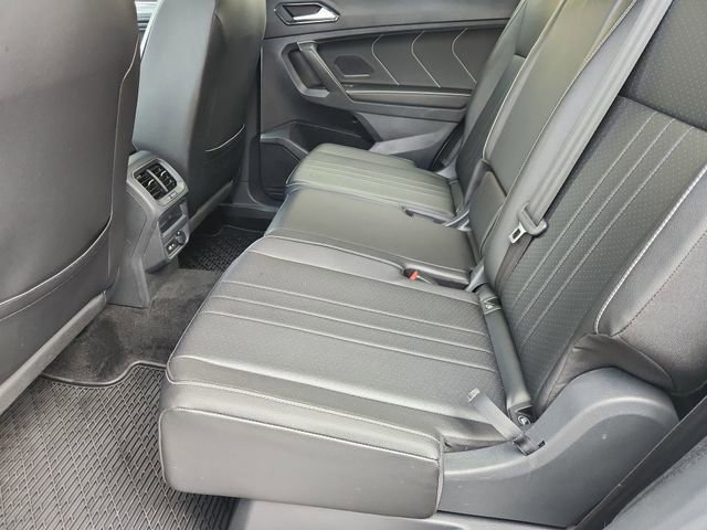 Used 2024 Volkswagen Tiguan SE R-Line image 24