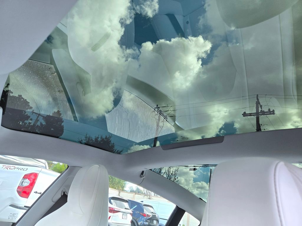 Used 2025 Tesla Model 3 Performance image 19