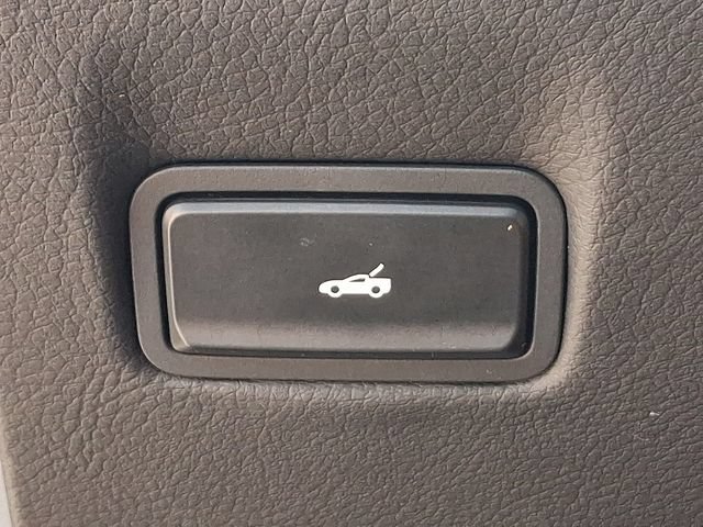 Used 2016 Chevrolet Corvette Stingray Coupe RWD image 16