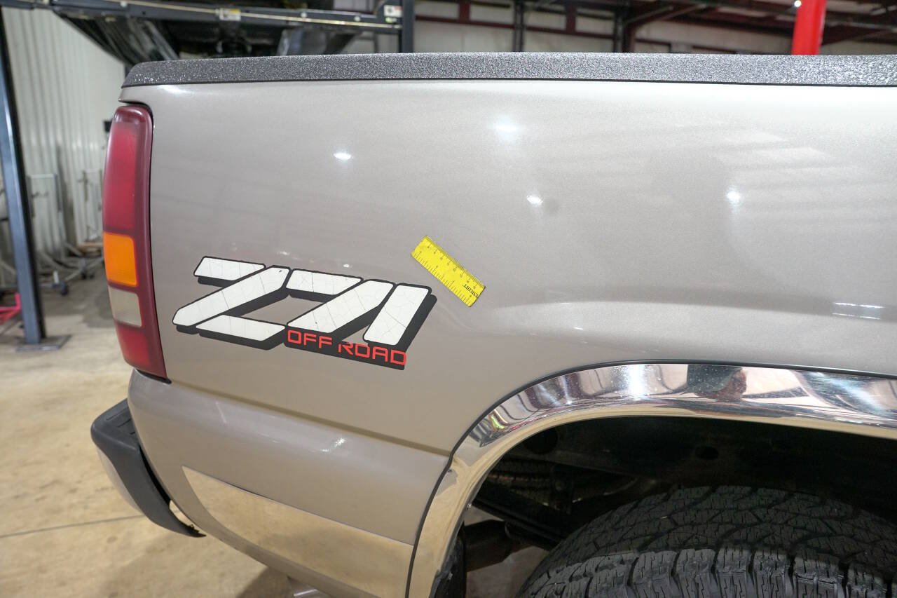 Used 2000 Chevrolet Silverado 1500 LS AWD/4WD image 38
