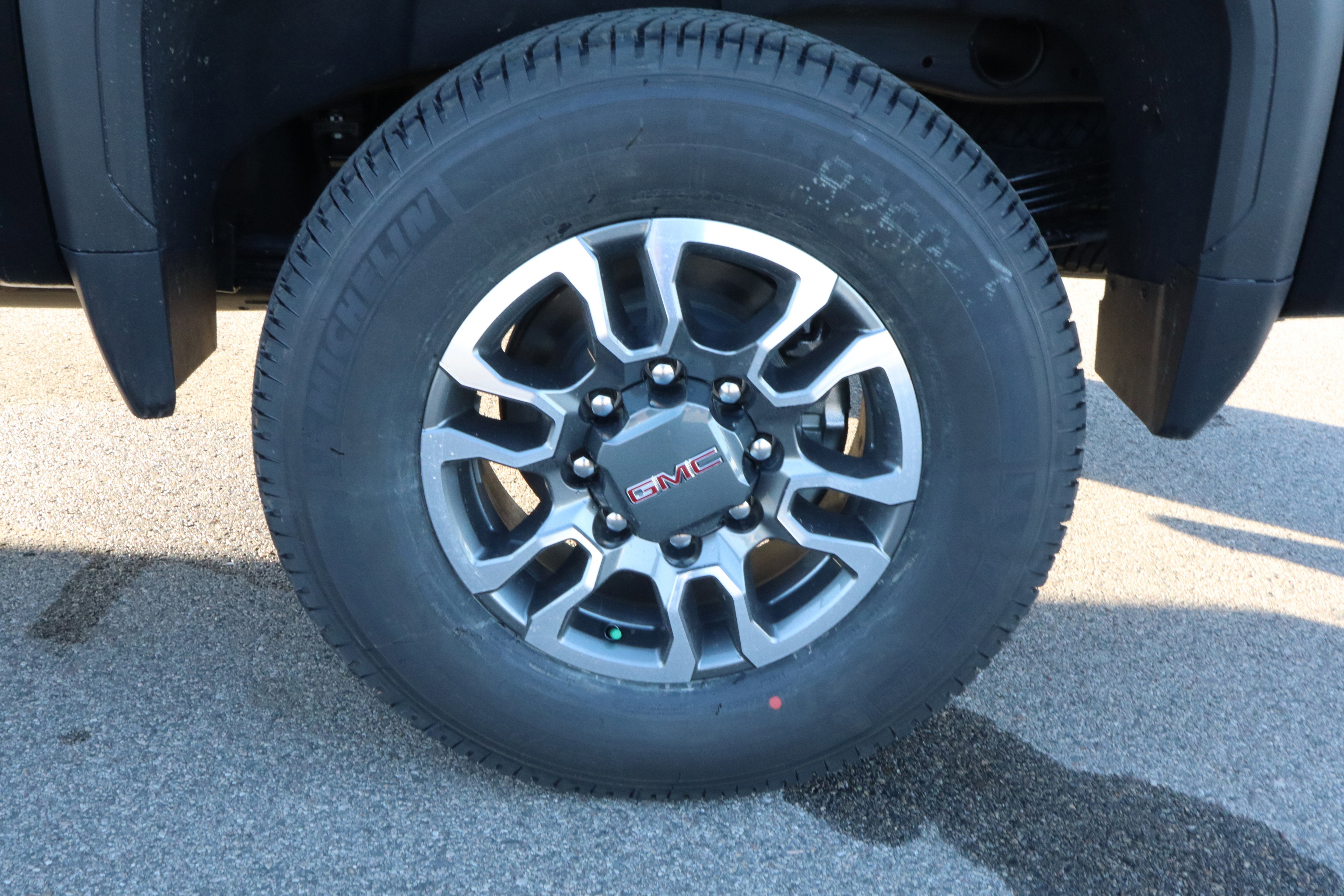 New 2026 GMC Sierra 2500 SLT w/ SLT Convenience Package image 22