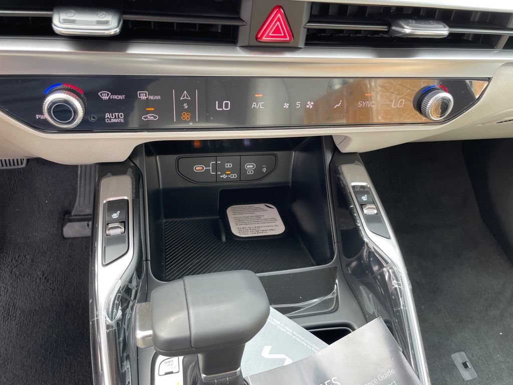 New 2026 Kia Sorento S FWD image 16