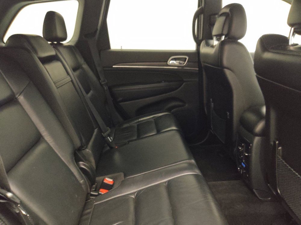 Used 2018 Jeep Grand Cherokee Limited AWD/4WD image 19