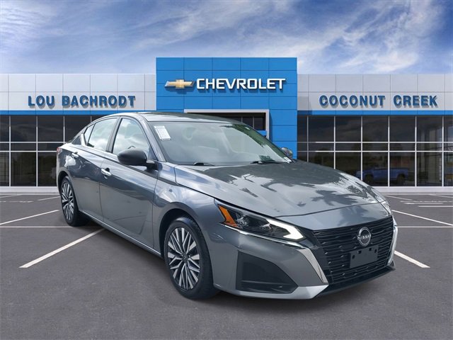 Used 2024 Nissan Altima 2.5 SV