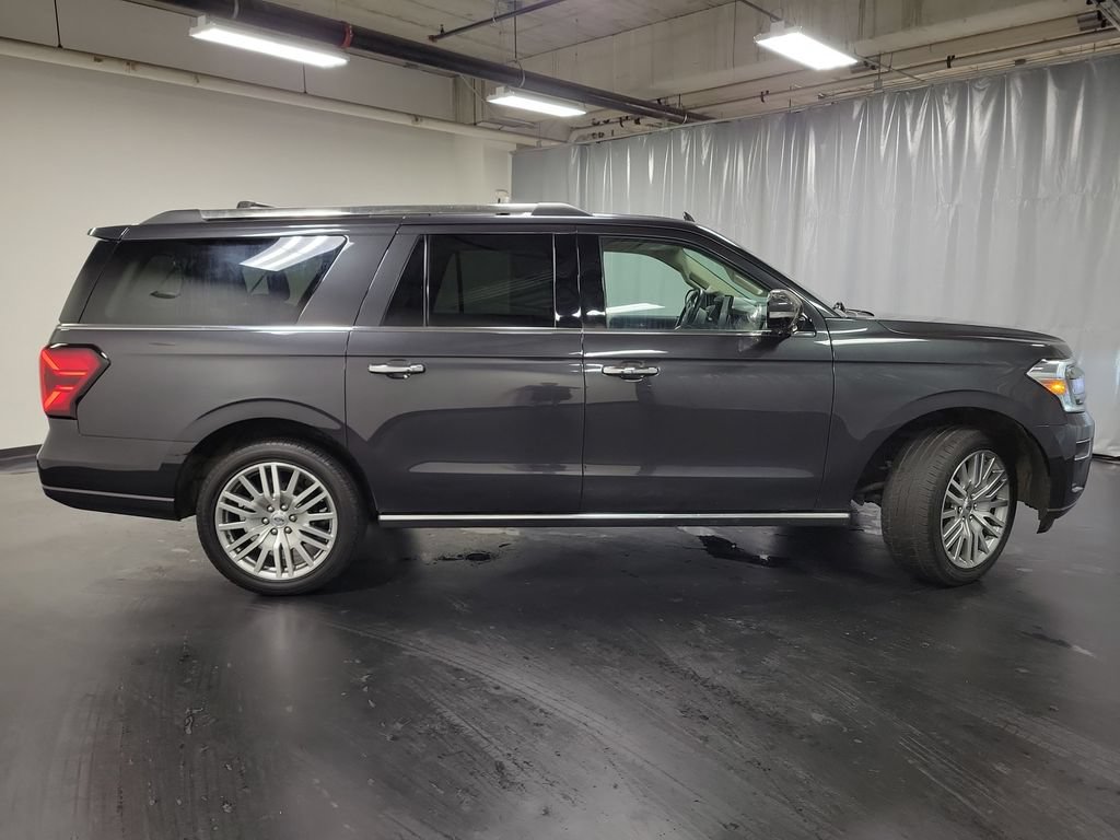 Used 2023 Ford Expedition Max Limited AWD/4WD image 9