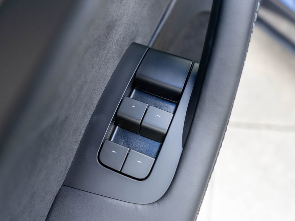 Used 2024 Tesla Model Y Long Range image 17