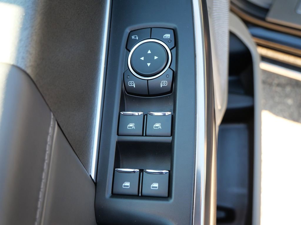 Certified 2024 Ford F150 Platinum w/ Equipment Group 703A Plus AWD/4WD image 17