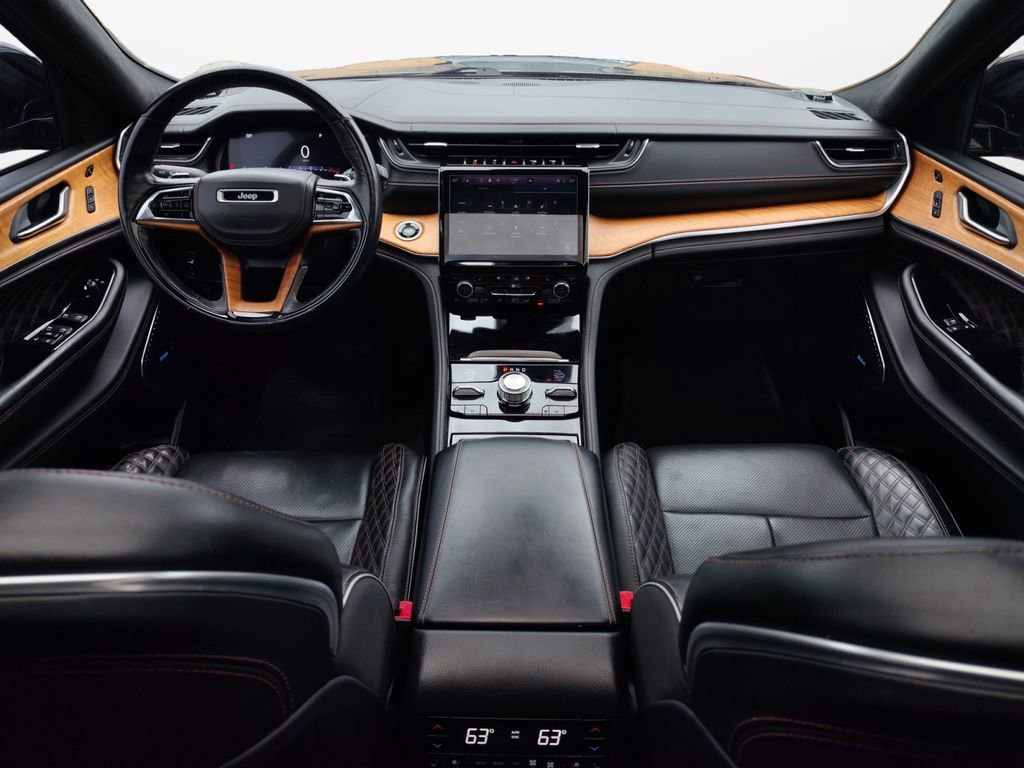 Used 2021 Jeep Grand Cherokee L Summit image 3