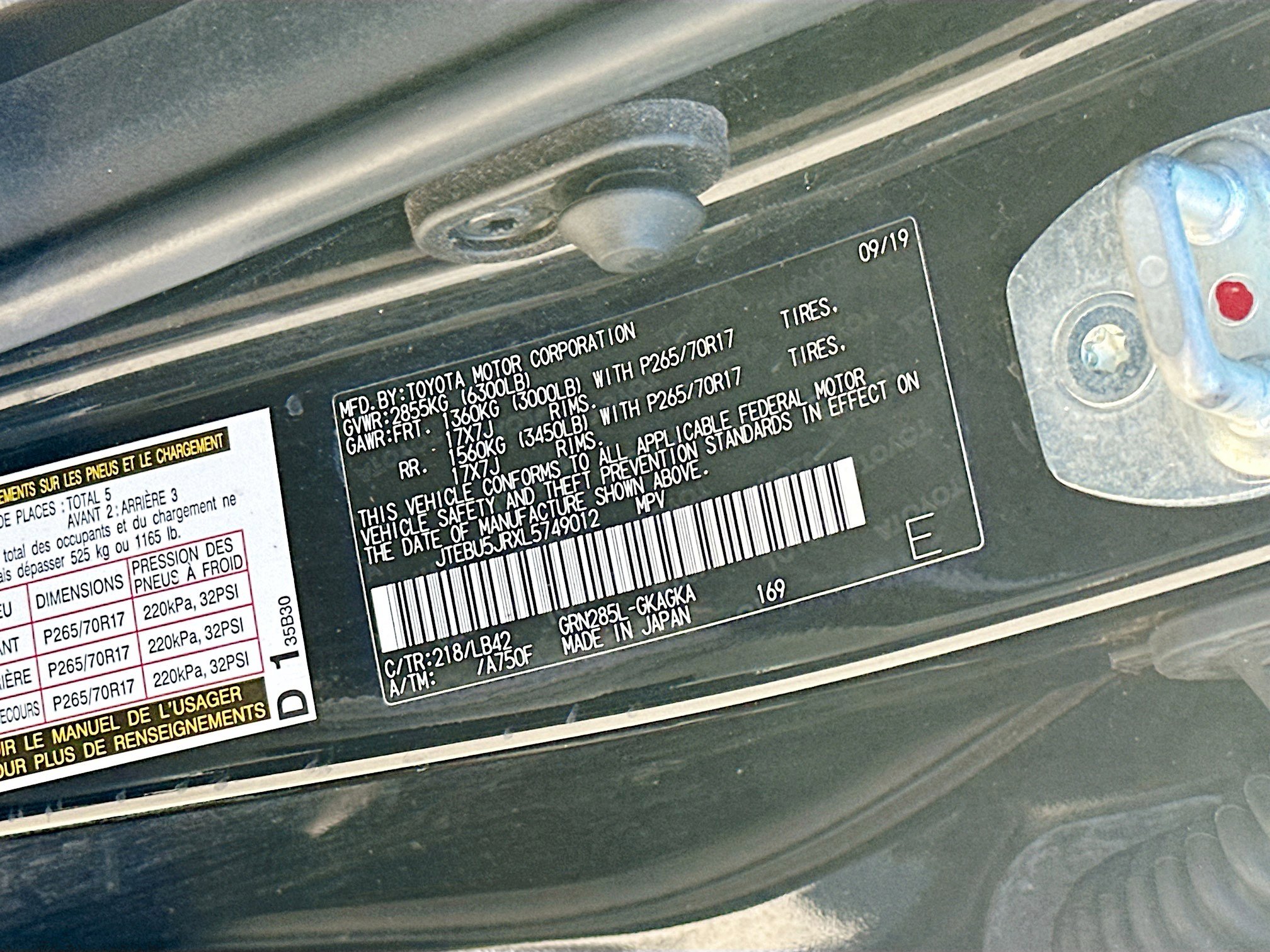 Used 2020 Toyota 4Runner SR5 image 39