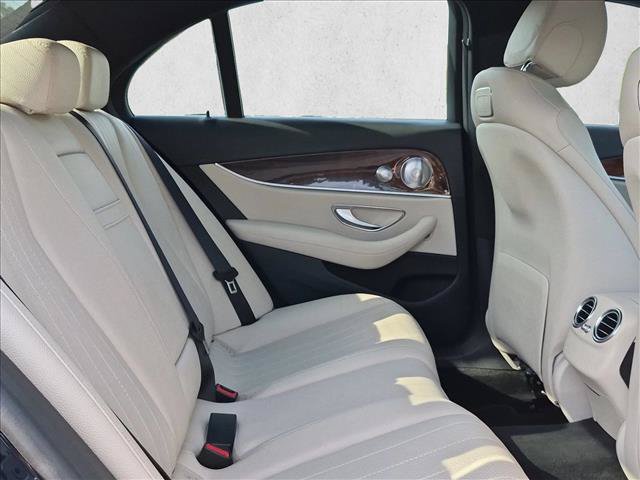 Used 2018 Mercedes-Benz E 300 image 22