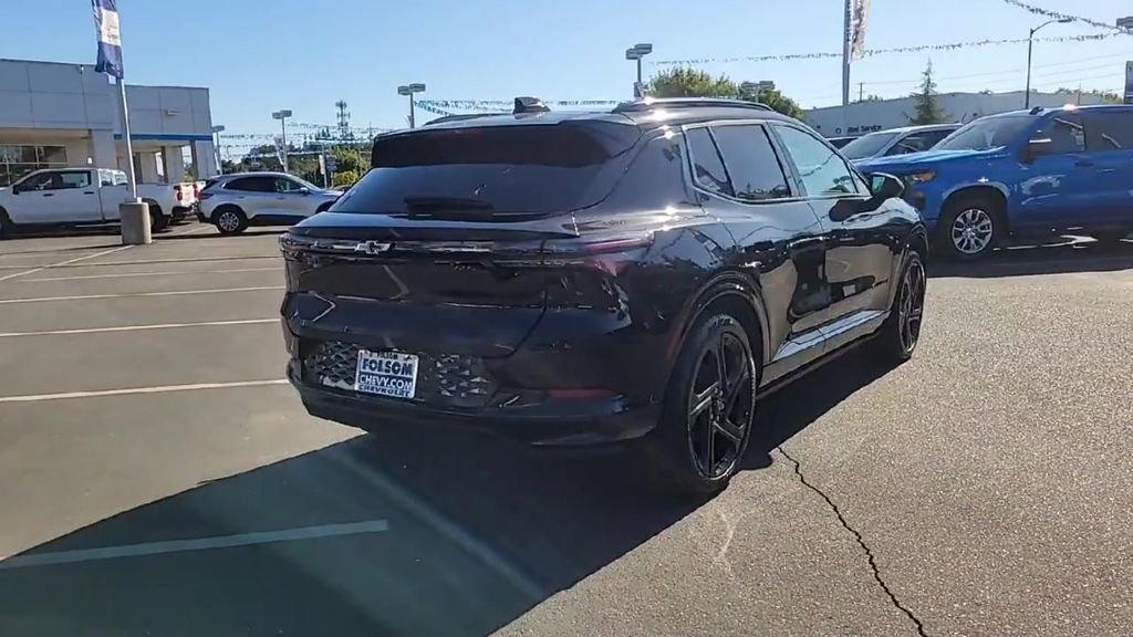 New 2026 Chevrolet Equinox EV RS image 8