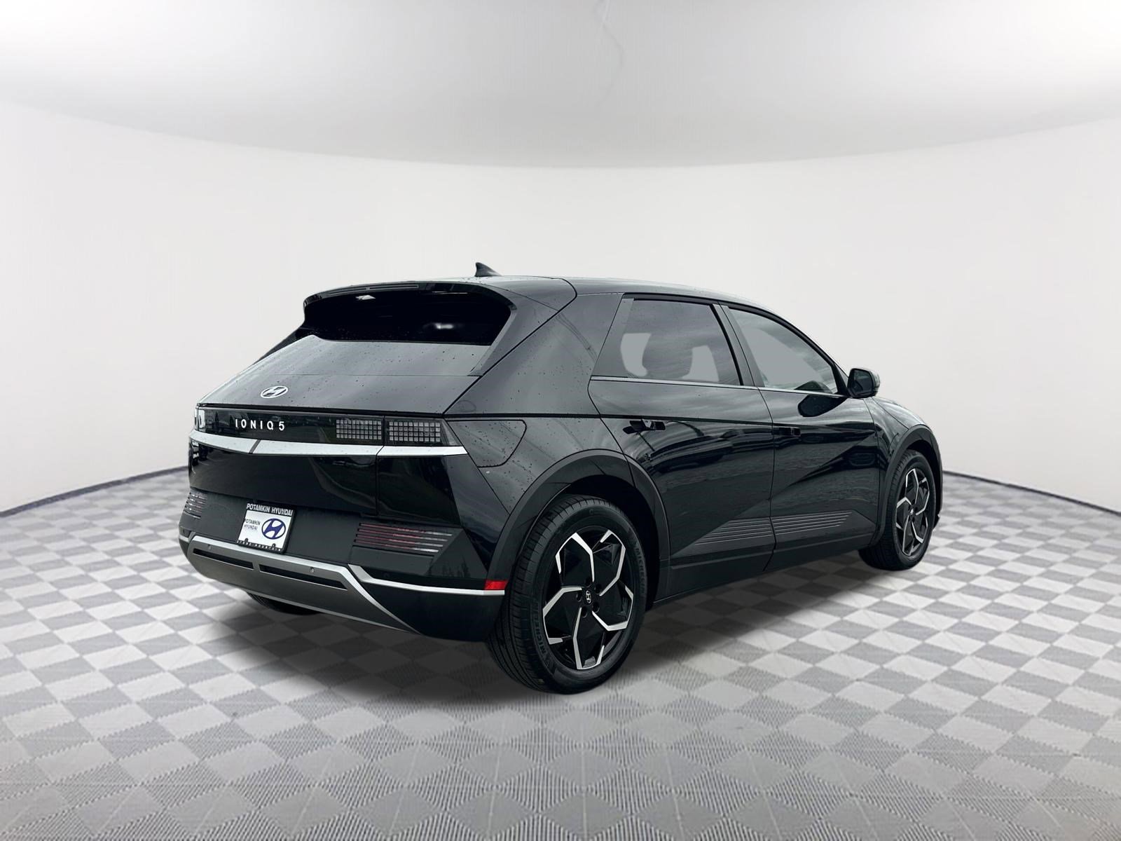 Used 2024 Hyundai Ioniq 5 SEL image 7