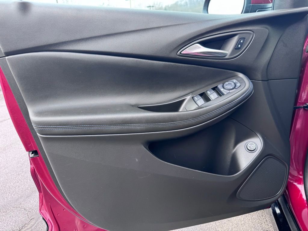 Used 2025 Buick Encore GX Sport Touring image 23