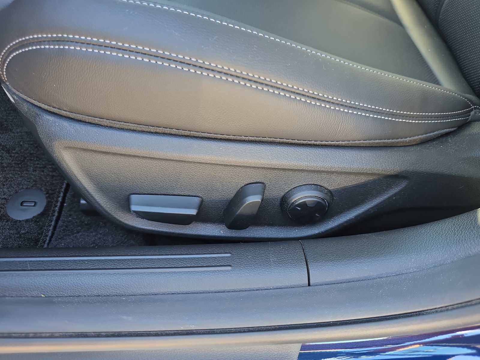 New 2026 Genesis G70 2.5T image 12