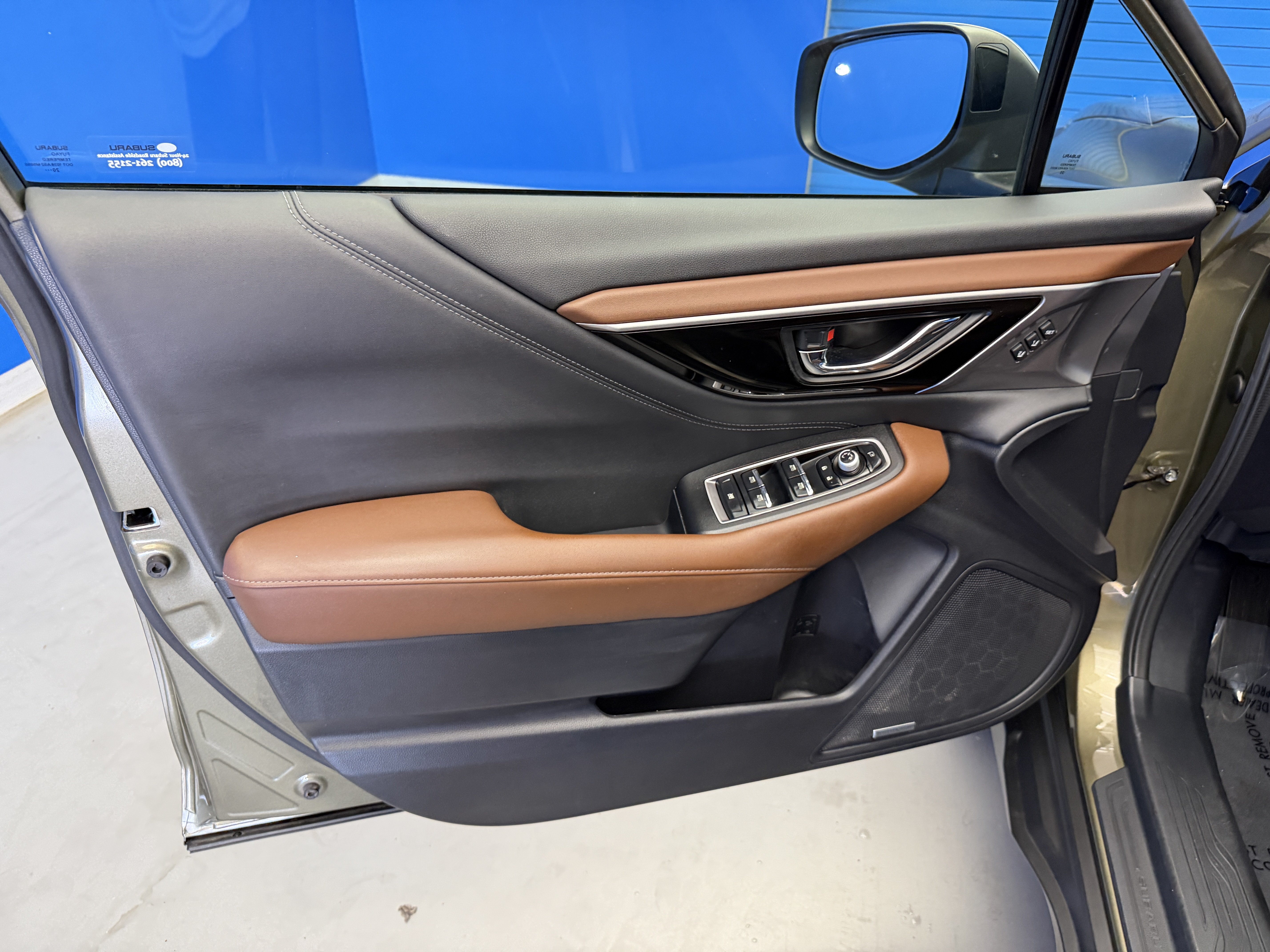 Used 2021 Subaru Outback Touring w/ Popular Package #2 AWD/4WD image 9